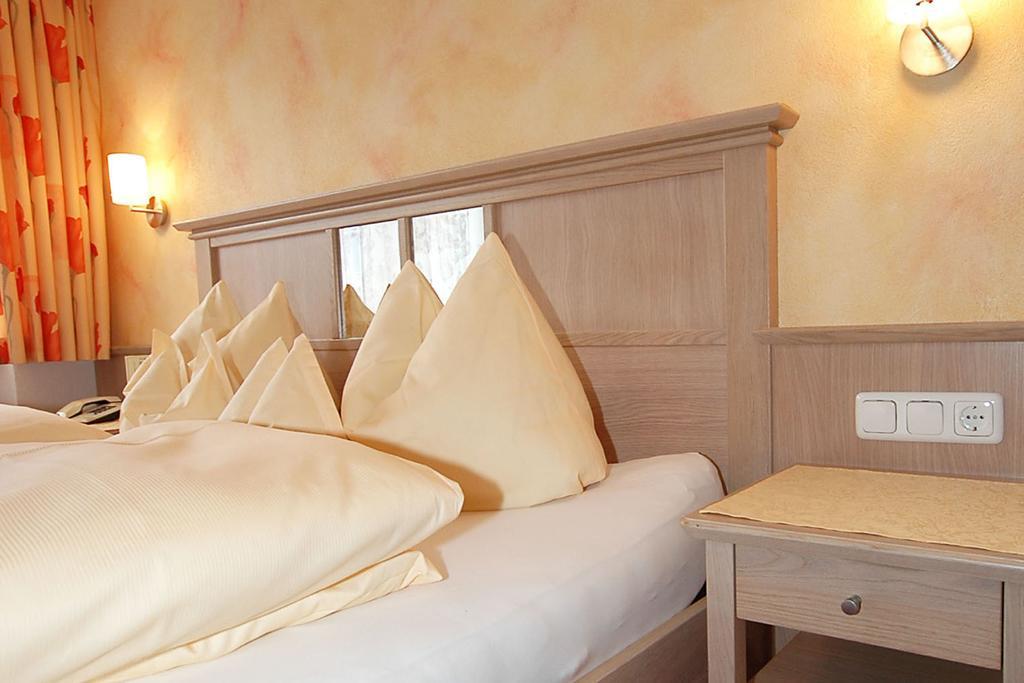 Apparthaus Villa Knauer Mayrhofen Quarto foto